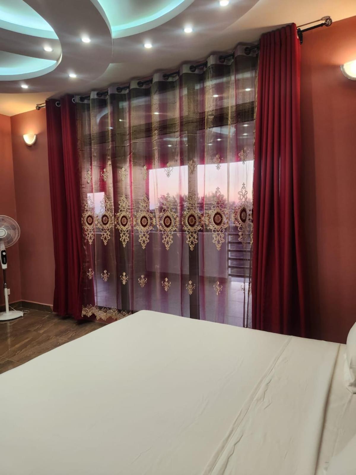Ocean Heaven Hotel 마하장가 외부 사진