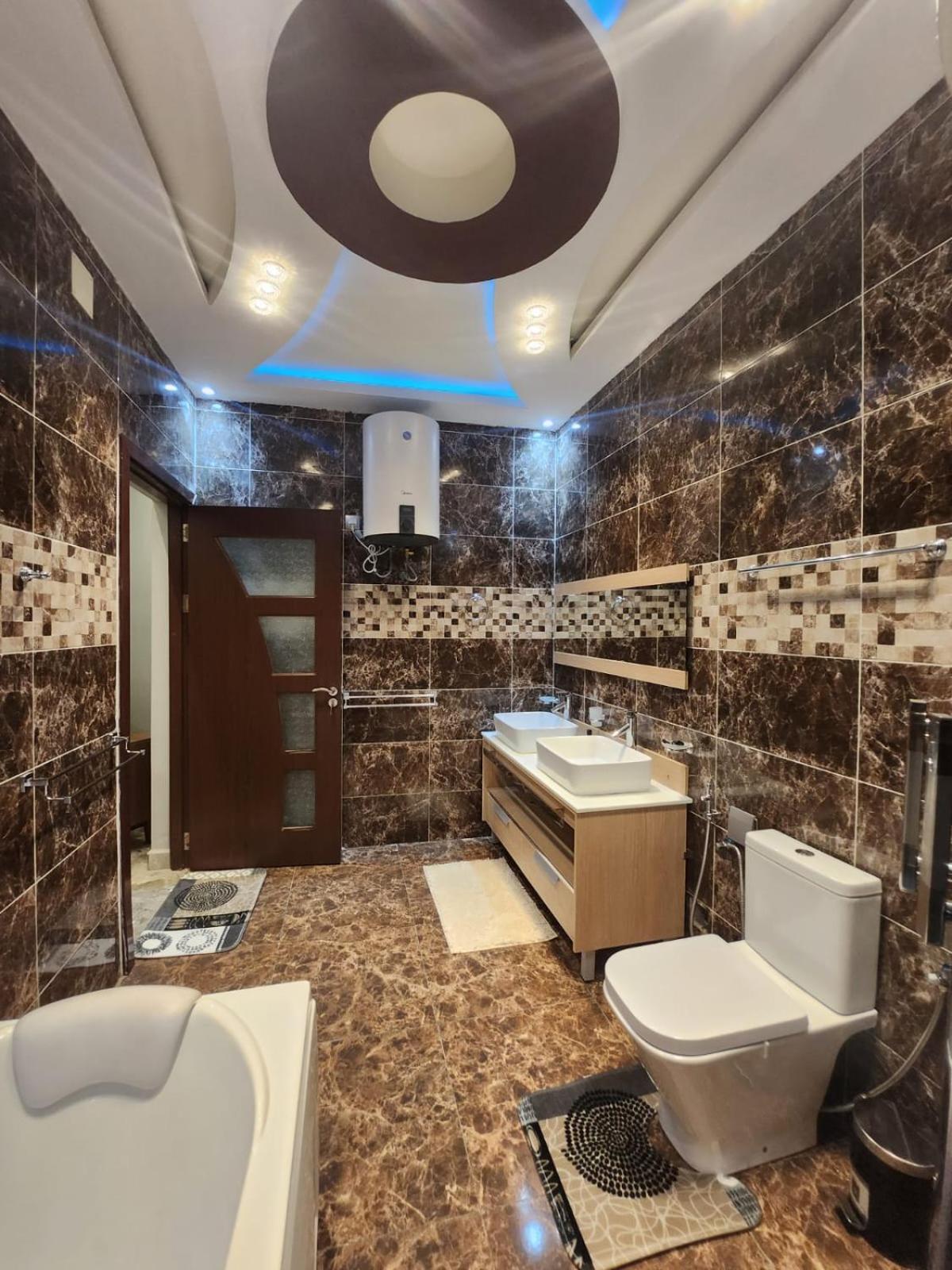 Ocean Heaven Hotel 마하장가 외부 사진